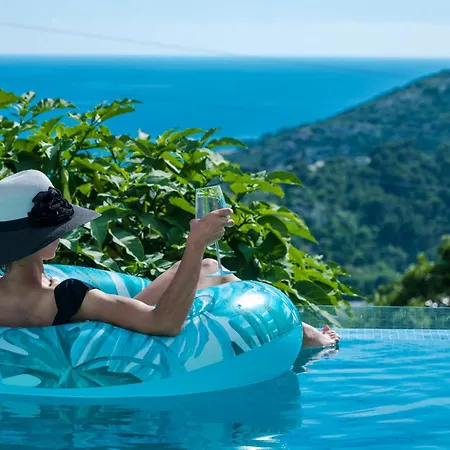 Nedia Retreat - Private Pool & Stunning Sea View Semesterbostad Mlini