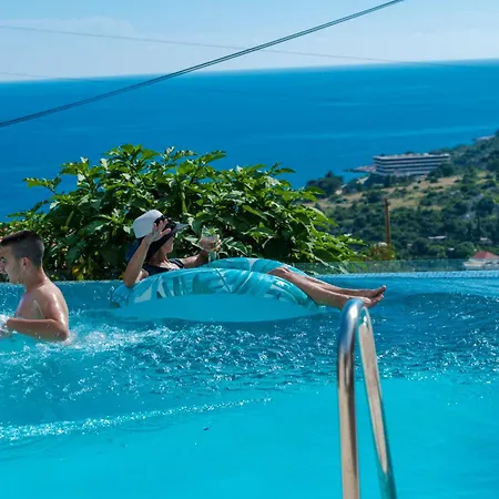 Nedia Retreat - Private Pool & Stunning Sea View * مْليني